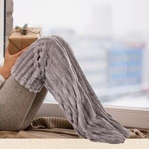 2 Pairs Over Knee Fuzzy Socks 2 PACK